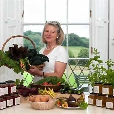 Lough Bawn House Bed & Breakfast Collinstown (Westmeath)