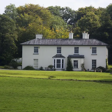 Lough Bawn House B&B 3*